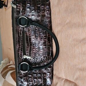 Elegant Black Crocodile-Embossed Women's Insulated Wine Clutch with W/corkscrew.